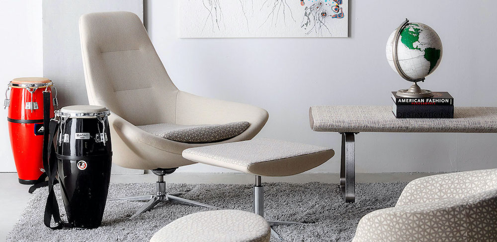 Astro by Via Seating white