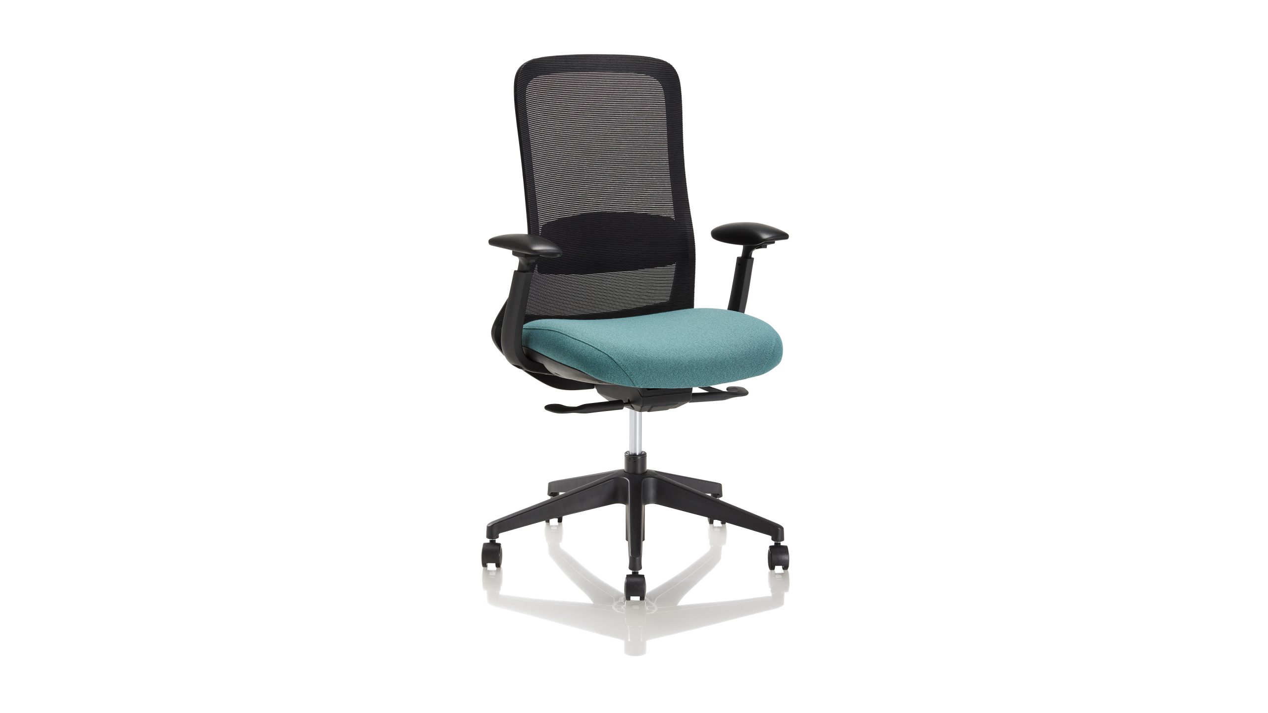 Chair of the Month Review: Sabbia by Groupe Lacasse - Work Design Magazine