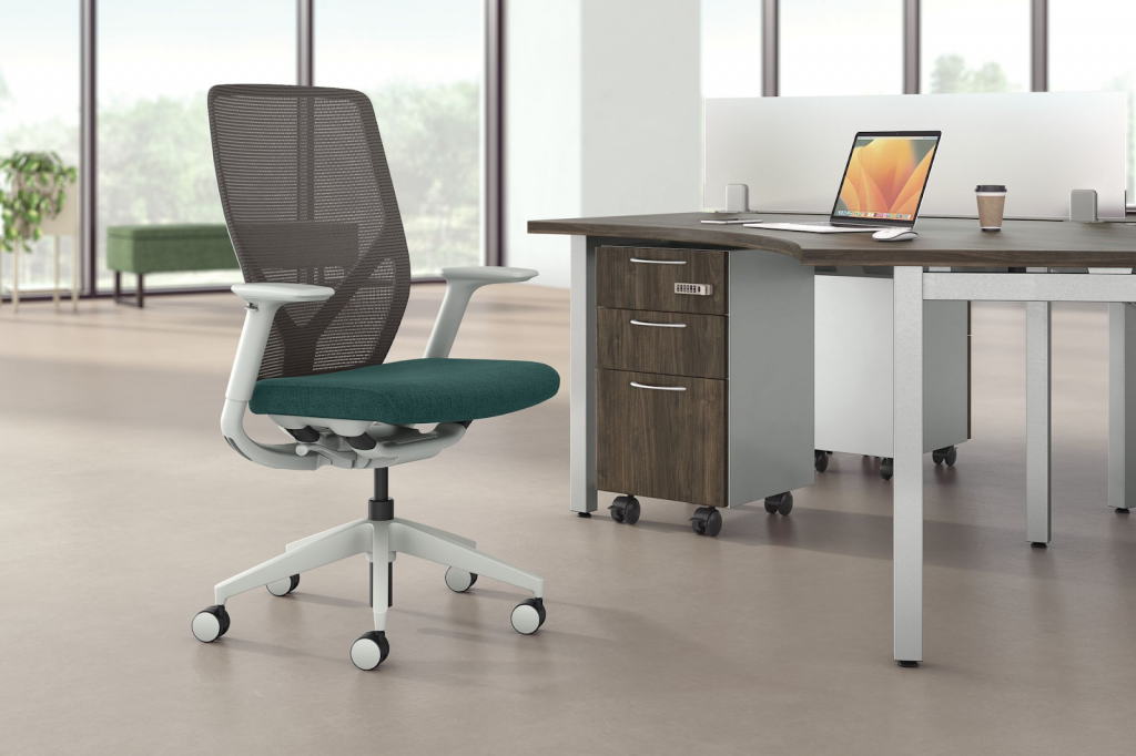 chair facing outward next to an aesthetic desk