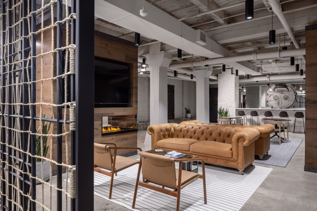 230317 Colonial Warehouse S 004