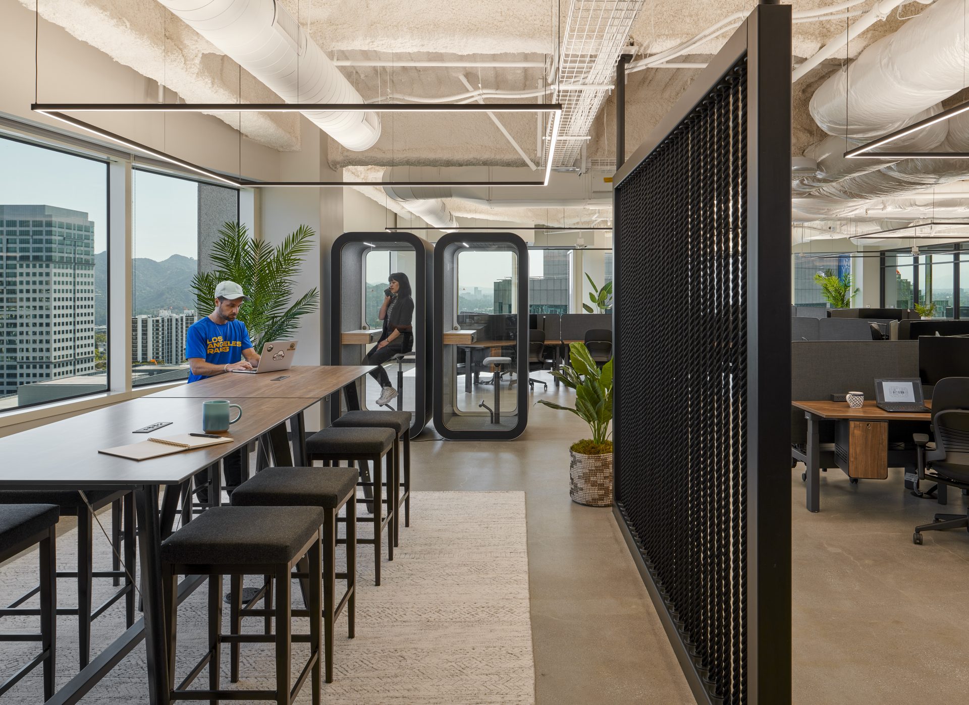 A Hospitality-Driven HQ for a Tech Firm in Los Angeles - Work Design ...
