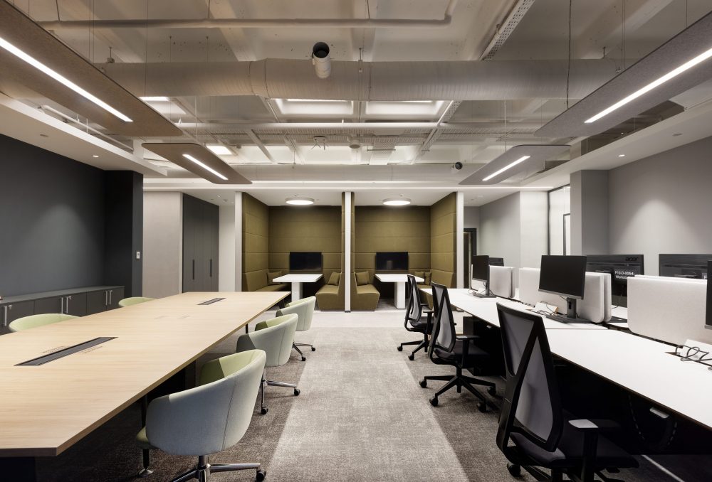 mercedes office