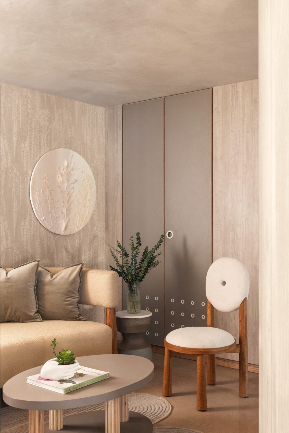 Leafline Lounge