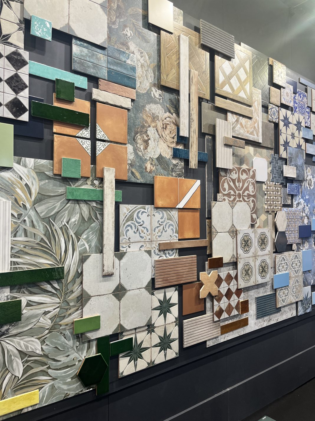 NA Tile Booth